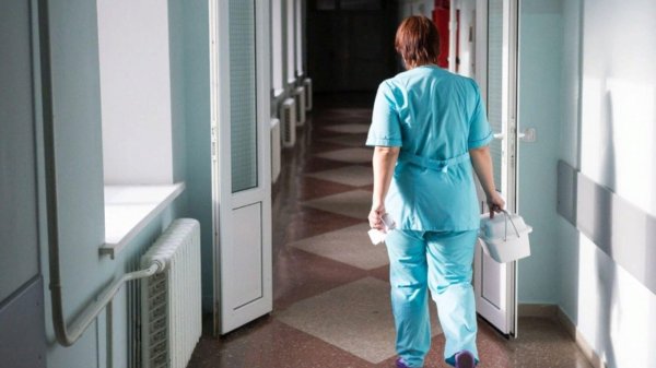 больница врачи