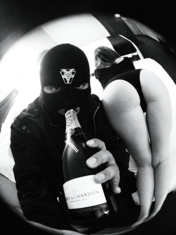 бутылка шампанского