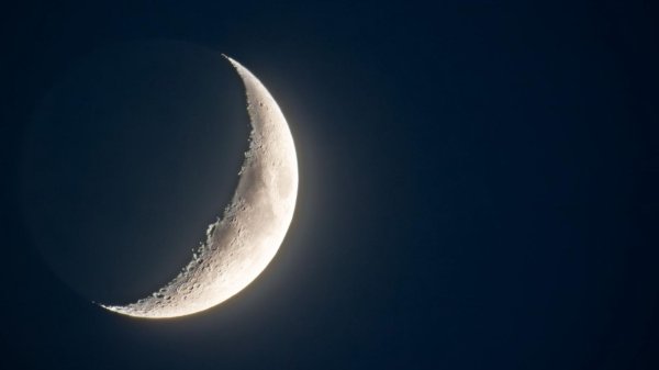 красивый полумесяц