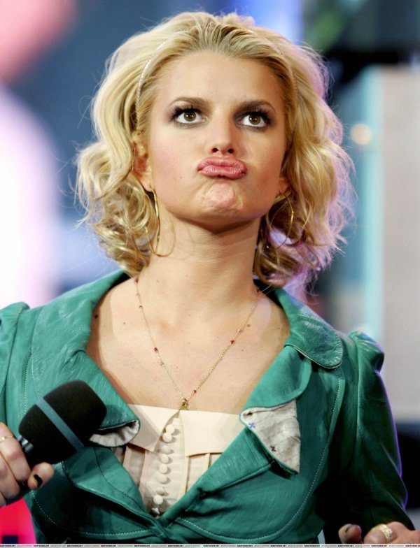 jessica simpson tongue
