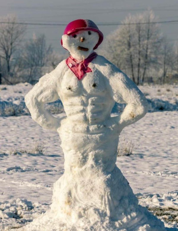 зимний снеговик