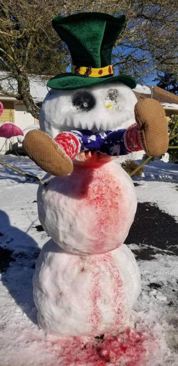 смешной снеговик