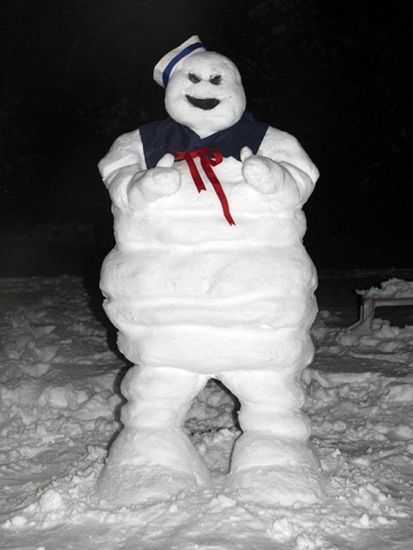 смешной снеговик