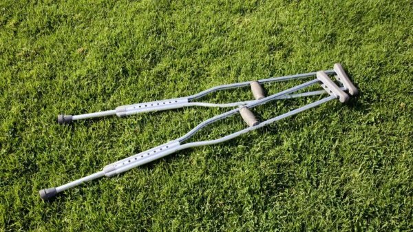 костыли подмышечные