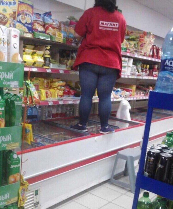 толстая кассирша из пятерочки