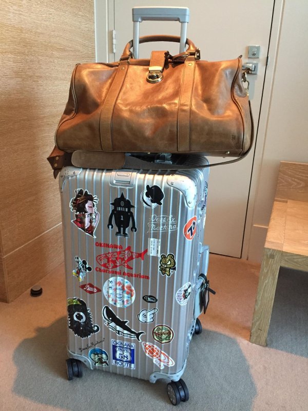 прикольные чемоданы