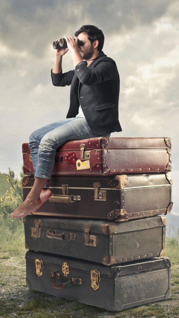 люди с чемоданами