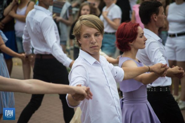 выпускной танец