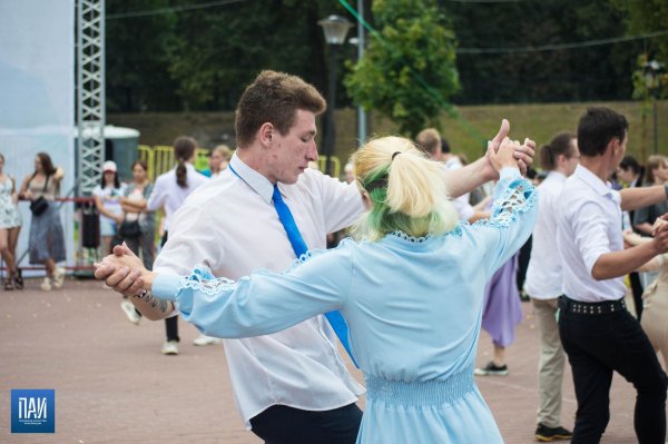 выпускной танец