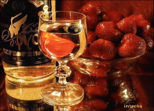 шампанское клубника