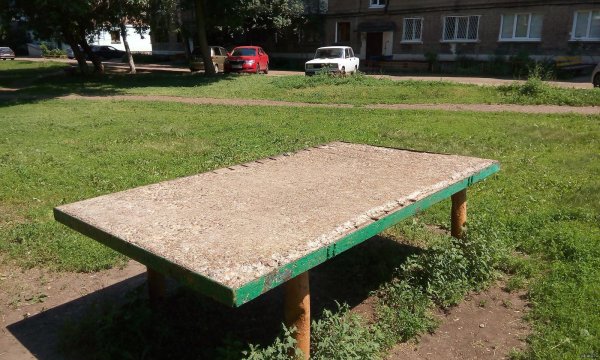 уличный теннисный стол