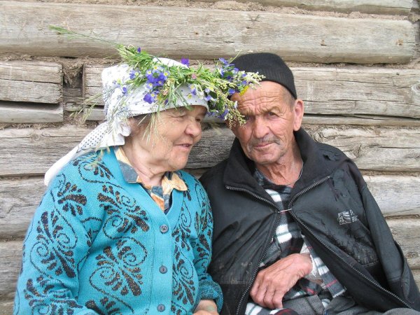 дедушка в деревне