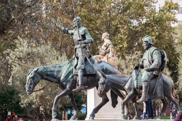 памятник дон кихоту в мадриде