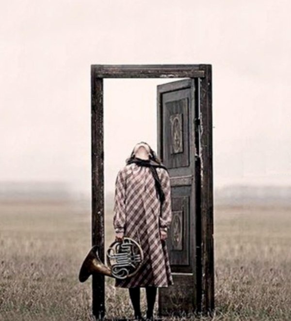 закрытые двери