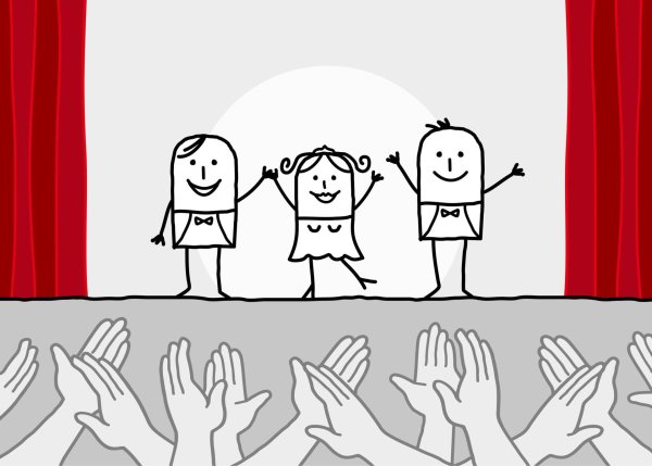 аплодирующий зритель