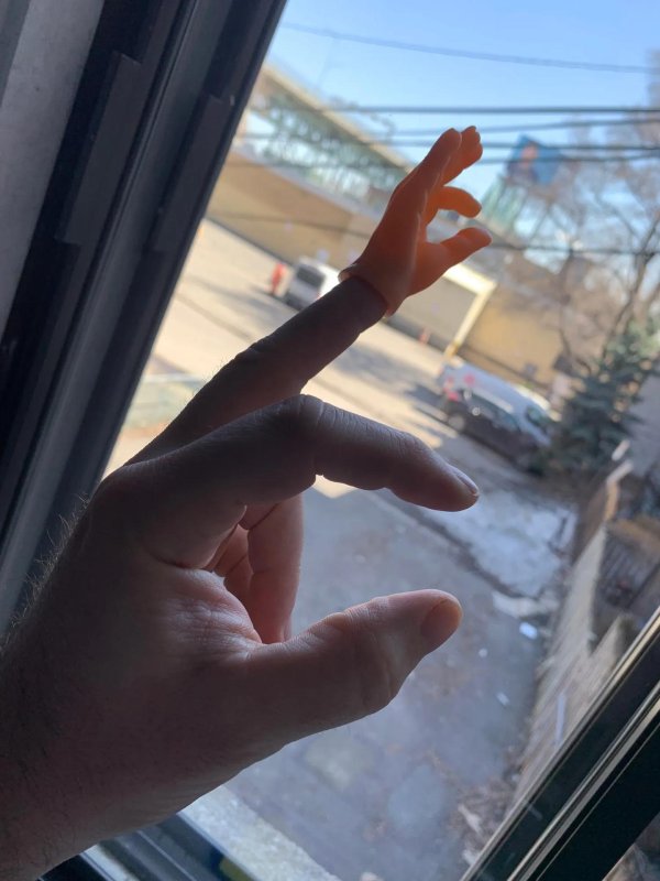 пальчиковая игрушка