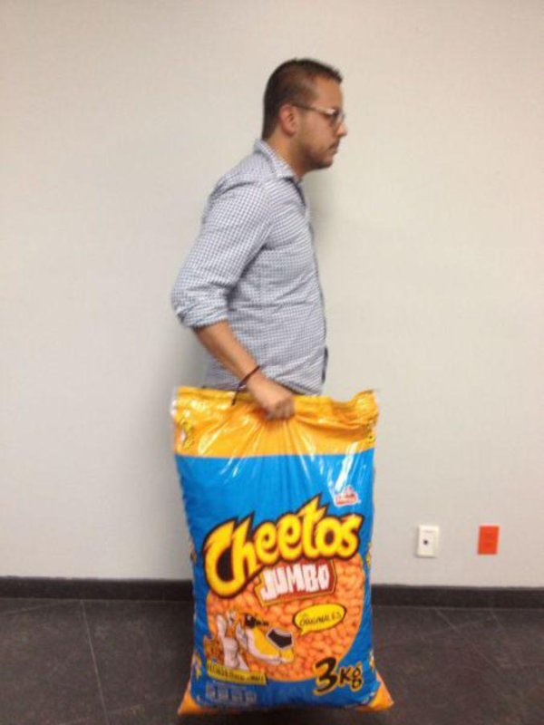 кукурузные снеки cheetos кетчуп