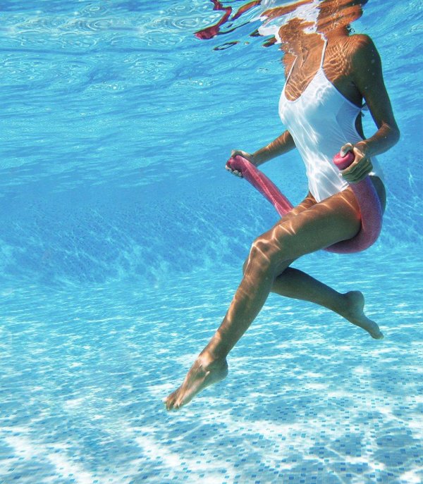 упражнения в воде