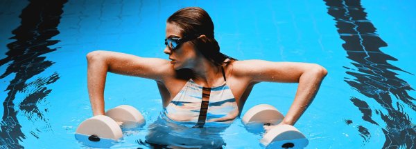 аквааэробика упражнения в воде