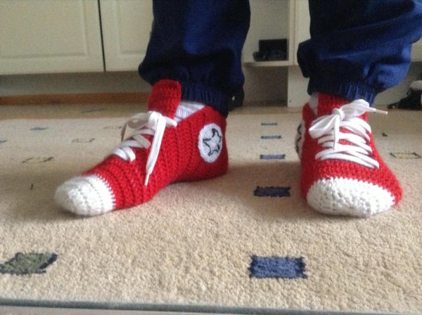 кеды крючком