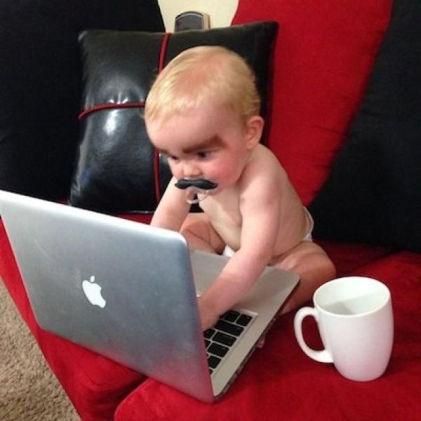 младенец с усами