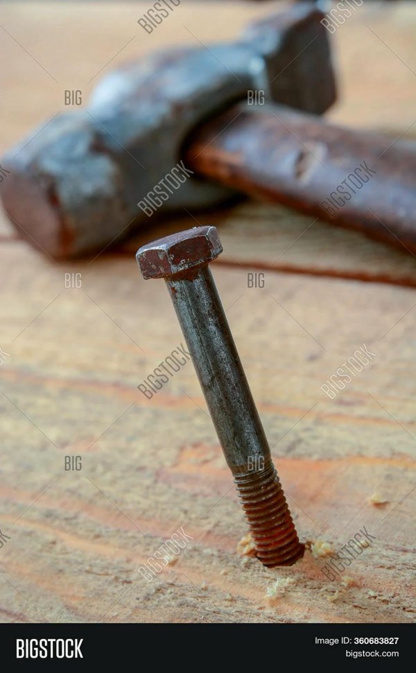 ржавые болты