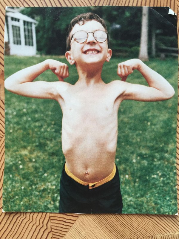 худенький ребенок