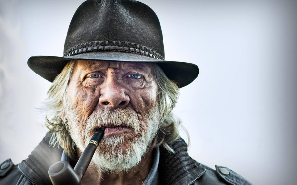 старик с трубкой