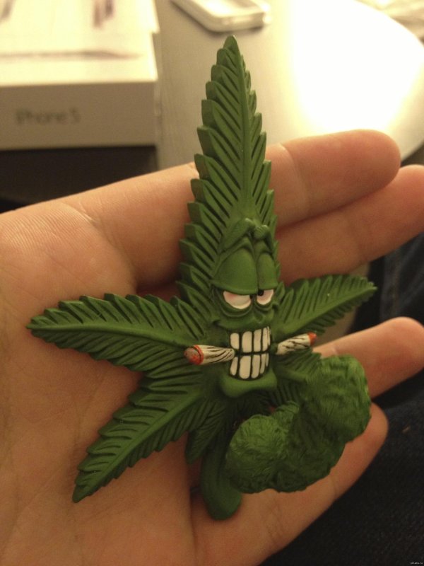 лист марихуаны