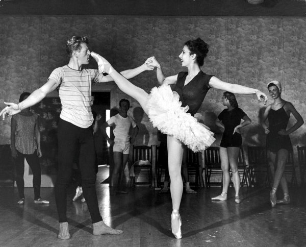 туманова балерина