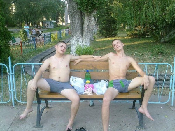 голые гопники