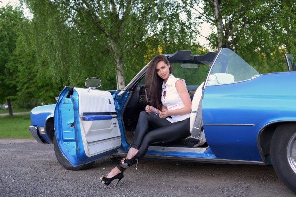 автомобиль девушка