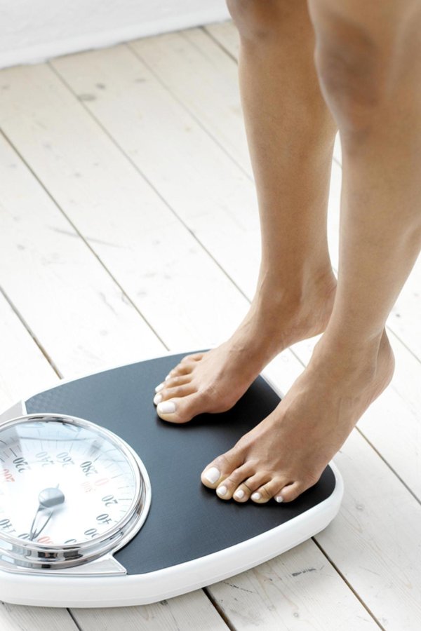 человек на весах