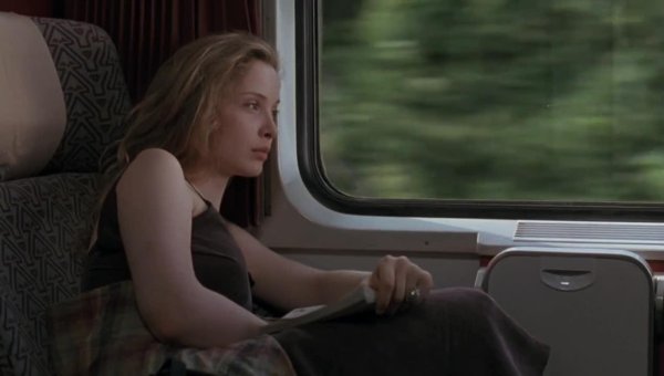 дельпи жюли