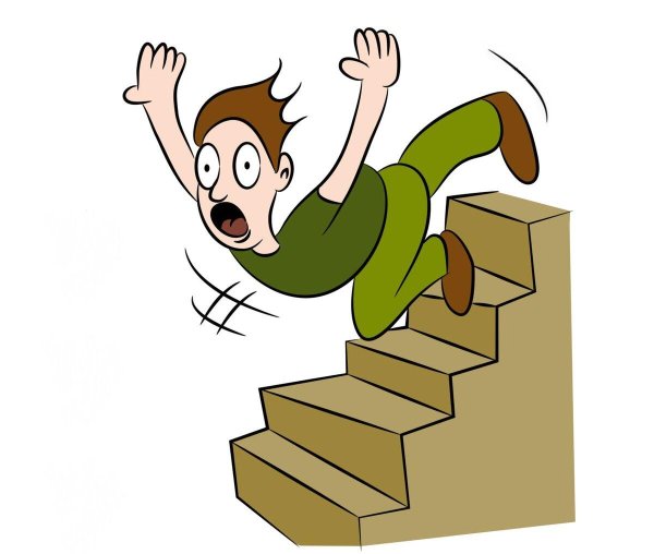 поднимается по лестнице