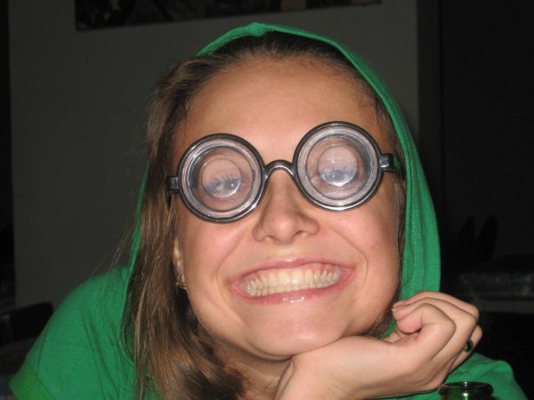 очки с толстой линзой