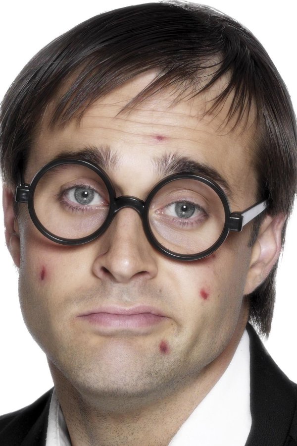 смешной очкарик