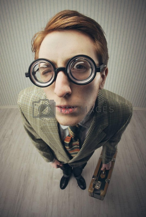 смешной очкарик