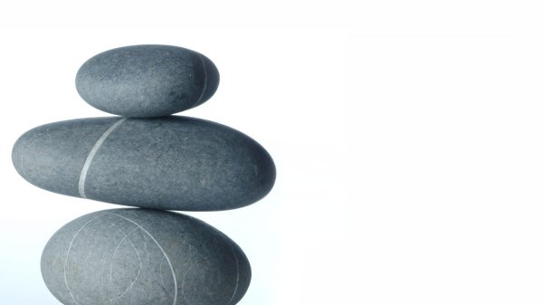 камни баланс