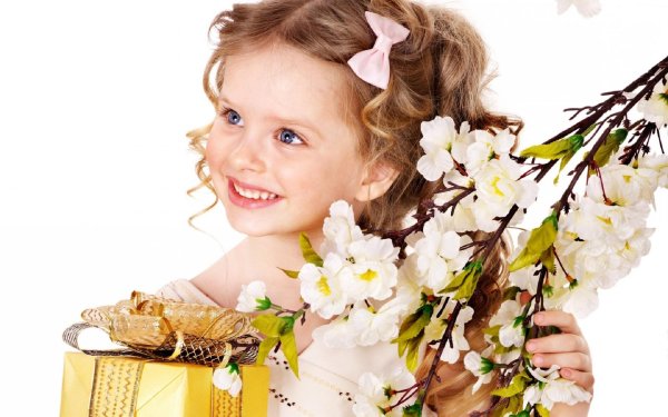 дети с цветами