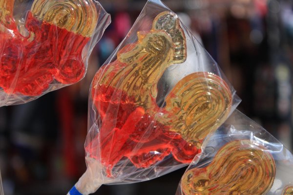 петушки леденцы