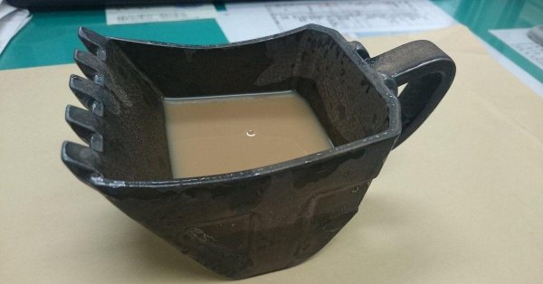 кружку в виде ковша