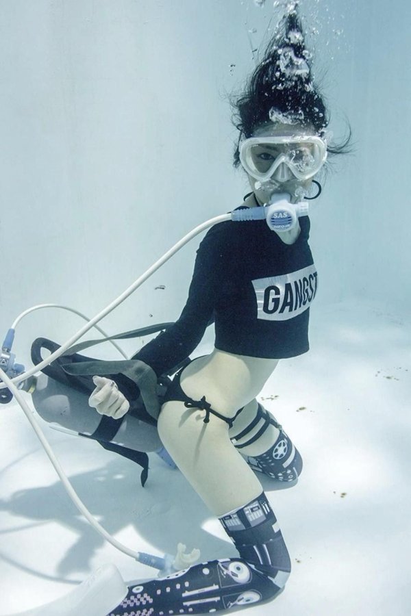 scuba girl