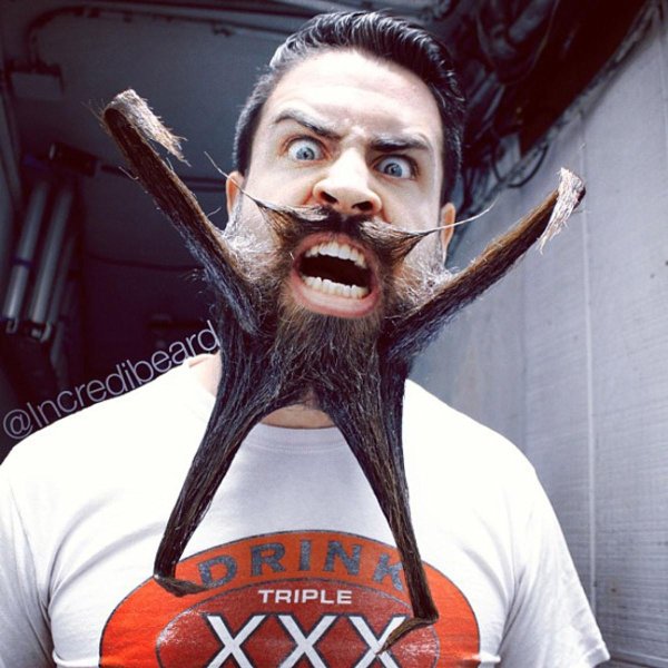 чел с бородой