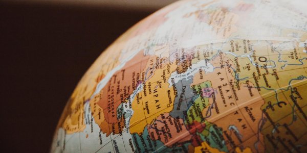 глобус со странами