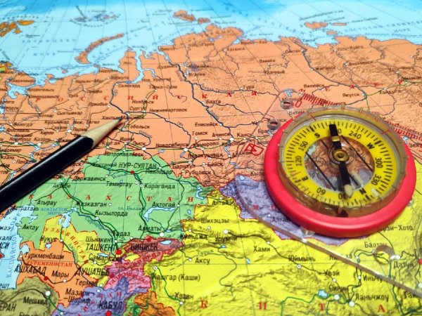 карта с компасом