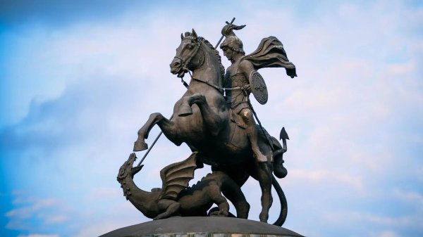 георгий победоносец москва манежная площадь