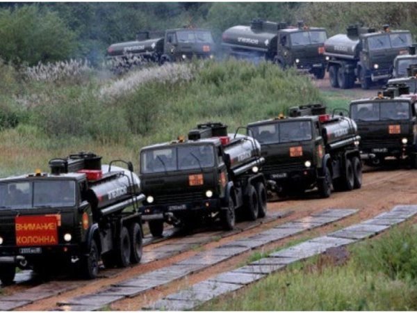 колонна машин