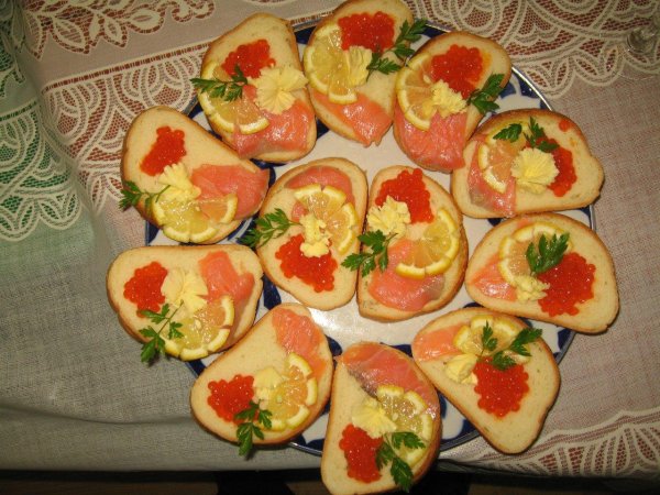 украсить бутерброды