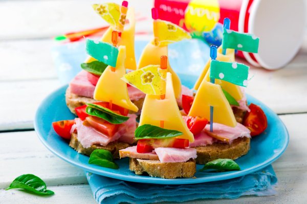 канапе кораблик